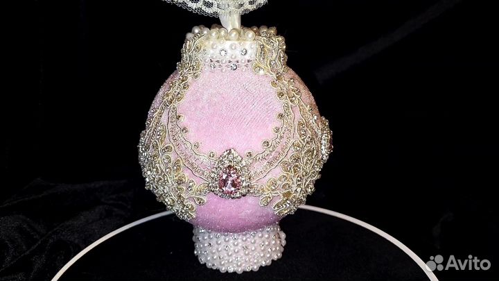 Балерина на шаре