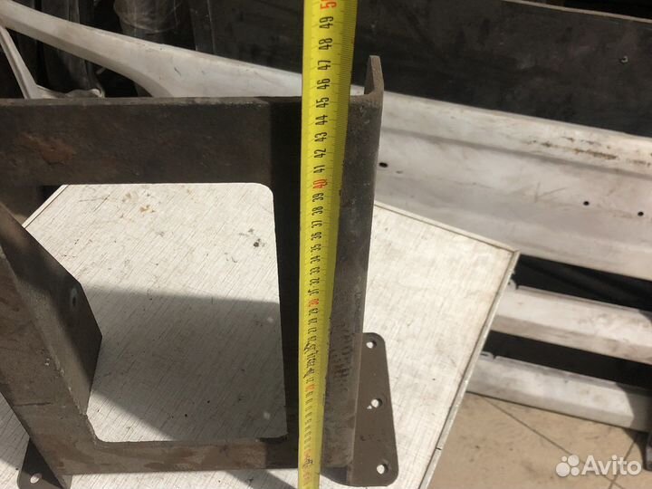 Кронштейн передней стенки кузова самосвала