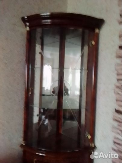 Витрина угловая Роза