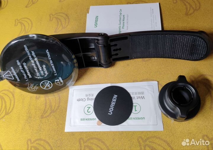 Магнитный держатель для телефона с присоской