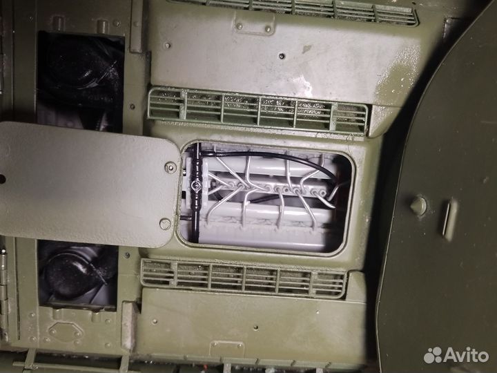 Модель танка Т-34-85 + все журналы