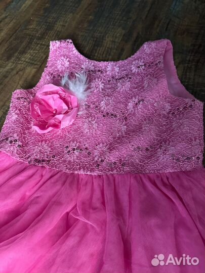 Праздничное детское платье на рост 146-152