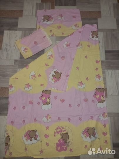 Комплект постельного белья в кроватку