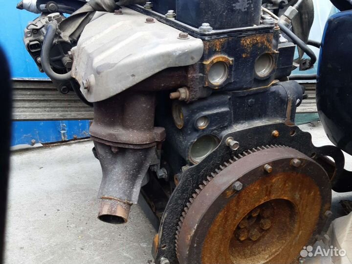 Генератор TD25, 27, 23 nissan atlas