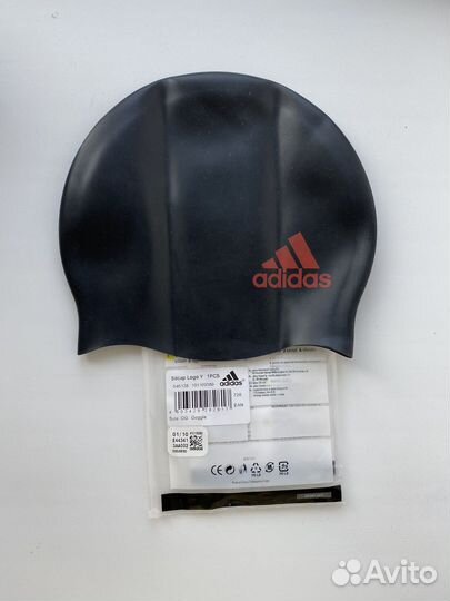 Шапочка adidas новая для плавания