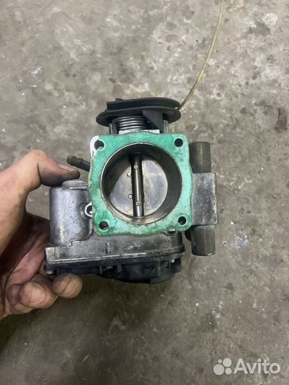 Дроссельная заслонка пассат б 5 AEB ADR 1,8