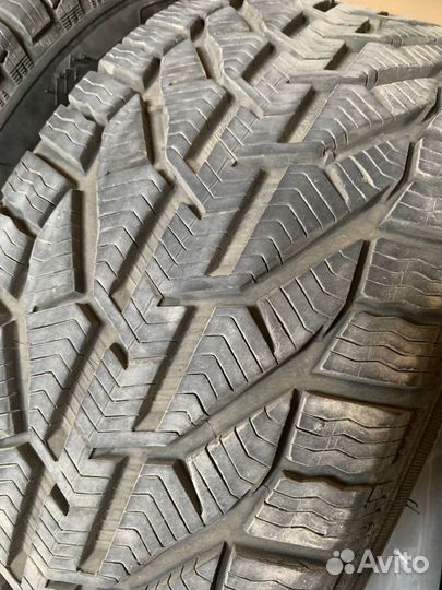 Tigar Winter 225/40 R18 92V