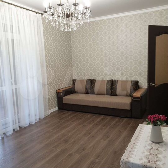 2-к. квартира, 74 м², 2/2 эт.