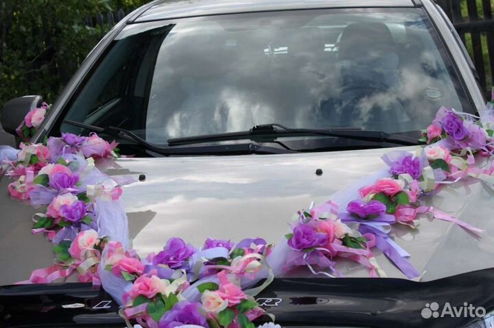 Украшение на свадебный автомобиль