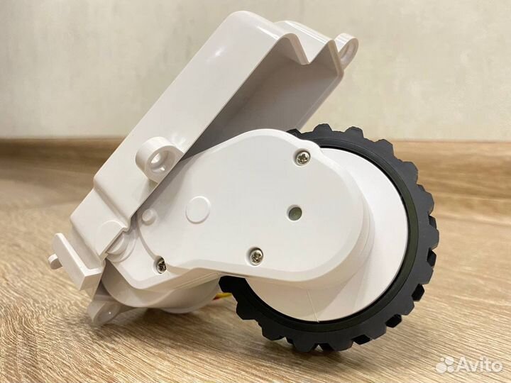 Колесо левое (L) Xiaomi Mi Robot Vacuum-Mop P