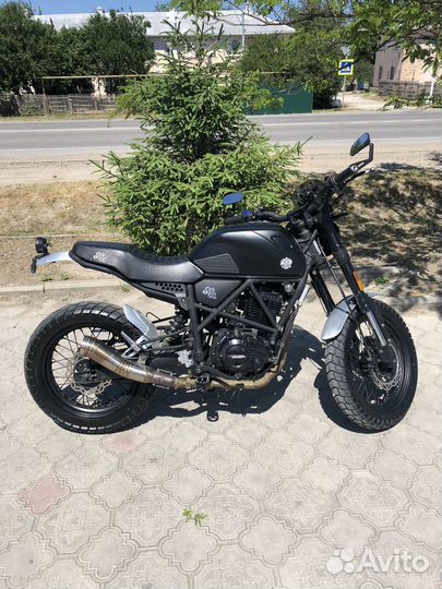 Мотоцикл skrambler