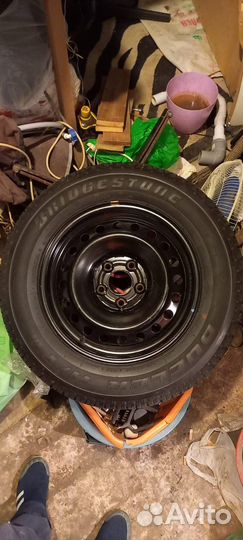 Bridgestone Dueler H/T 215/65 R16