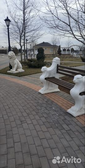 Лавочка Грифон