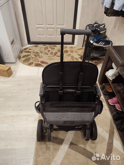 Коляска всесезонная
