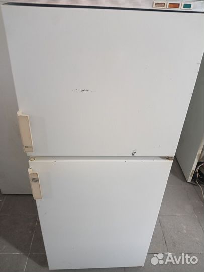 Холодильник Бирюса