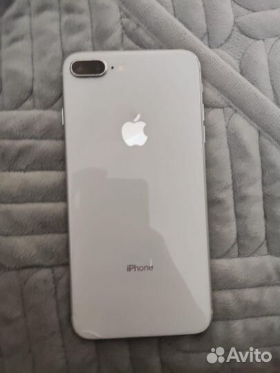 iPhone 8 Plus, 64 ГБ