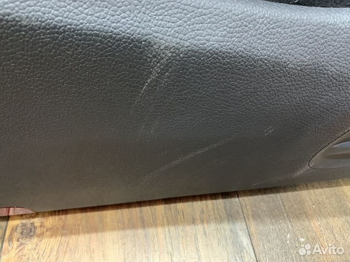 VW Golf 6 Обшивка двери передней левой и правой