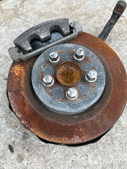 Ступица передняя правая Chrysler 300C LD EXF 2014