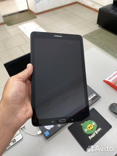 Планшет Samsung galaxy Tab E 9.6