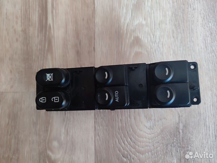 Блок управления стеклоподъемниками