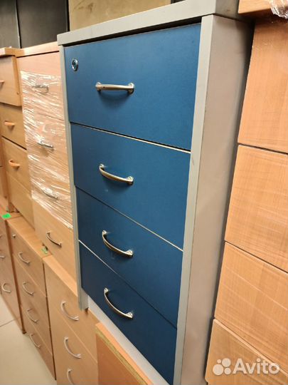 Тумбы приставные, много Б.У