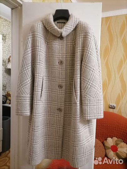 Пальто демисезонное