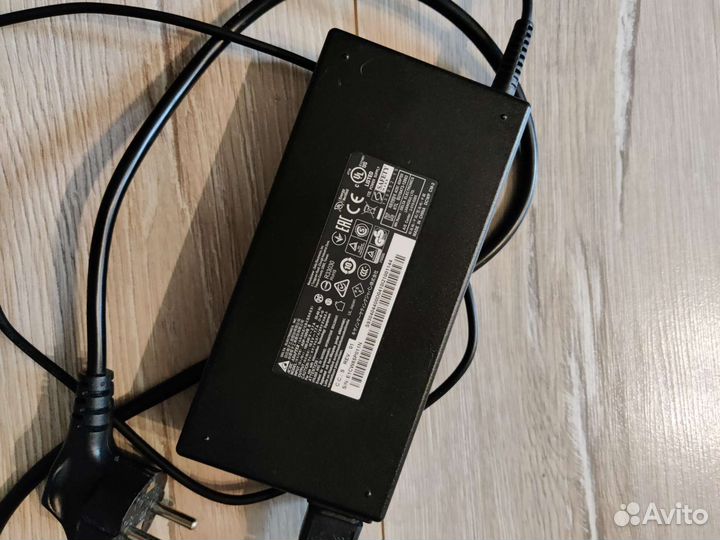 MSI GL73 Игровой ноутбук i7 16gb 1050ti