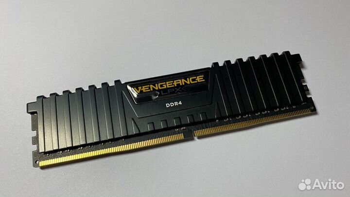 Оперативная память Corsair Vengeance 8 Гб DDR4