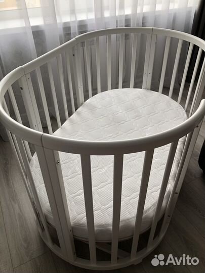 Кровать-трансформер детская и постельным бельем