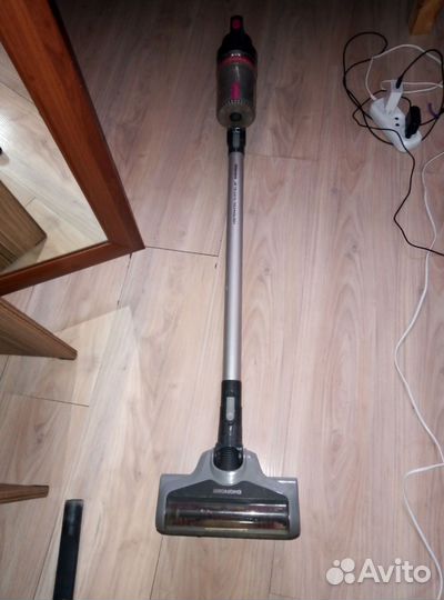 Беспроводной пылесос redmond