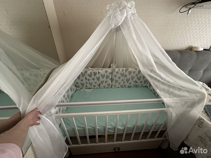 Детская кроватка