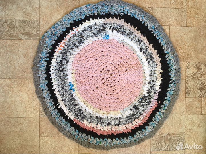 Коврик ручной работы(крючком) для дачи дома