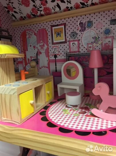 Домик кукольный