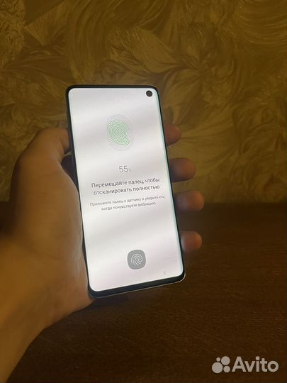 Samsung Galaxy S10, 8/128 ГБ