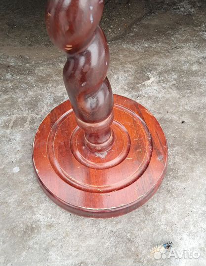 Подставка под цветы