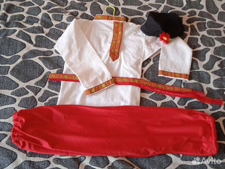 Прокат русско-народные костюмы 122,124,128,134