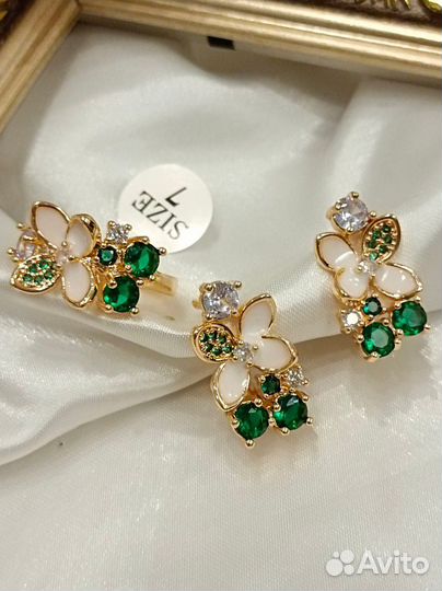 Комплект серьги кольцо под изумруды
