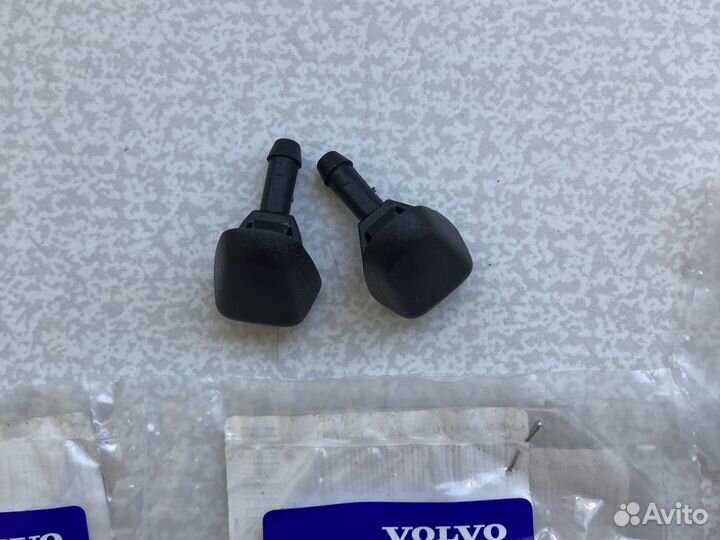 Клипсы, кронштейны Volvo