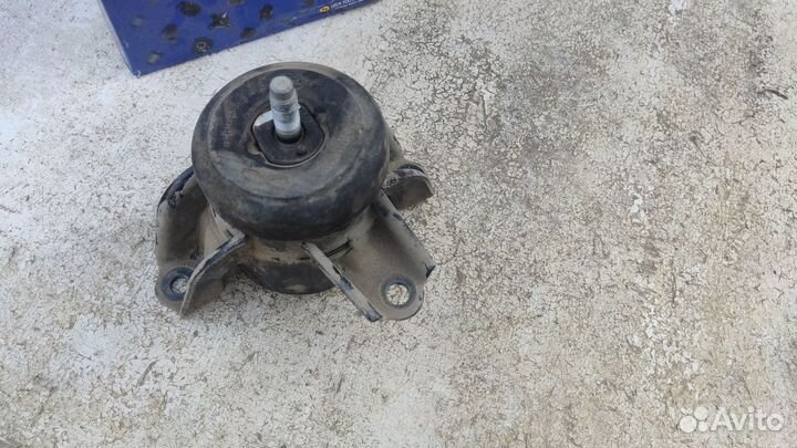 Опора двигателя kia rio 3
