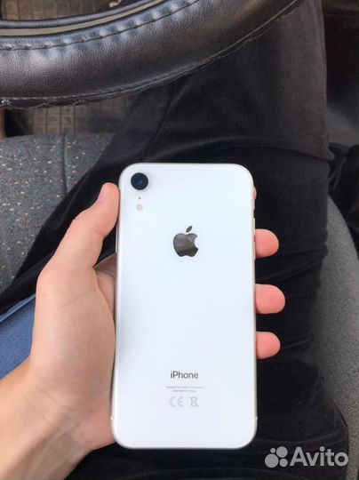 iPhone Xr, 64 ГБ