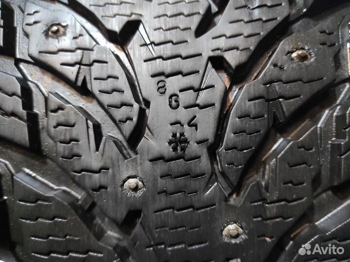 Nokian Tyres Hakkapeliitta 9 SUV 285/40 R21 109T