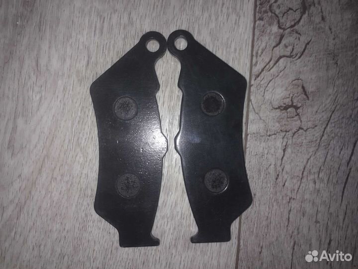 Тормозные колодки Honda CB400