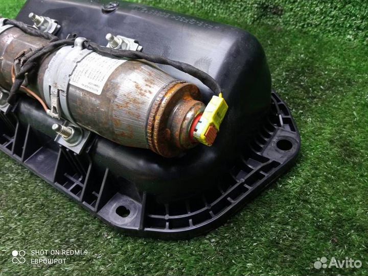 Подушка безопасности (в торпедо) Opel Insignia (2