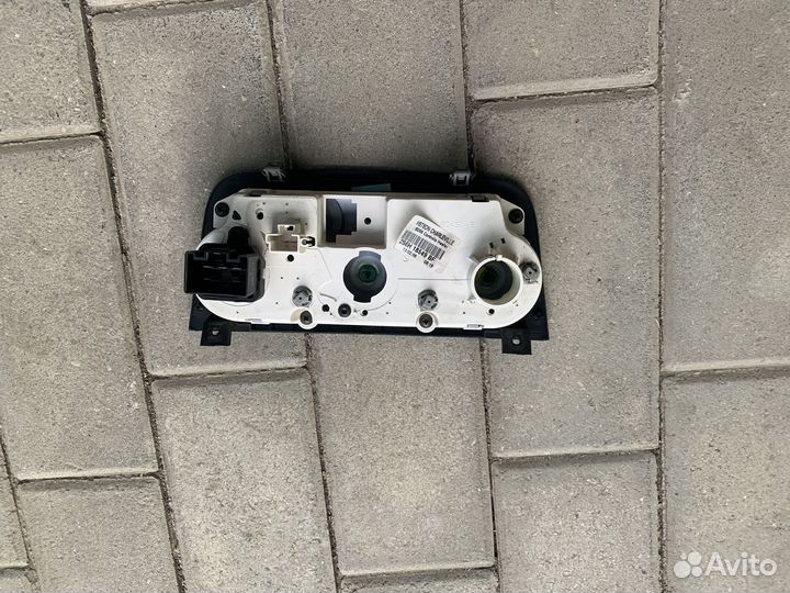 Блок управления печкой Ford Fiesta mk5