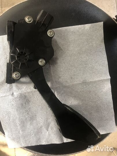 Педаль газа toyota land cruiser prado150