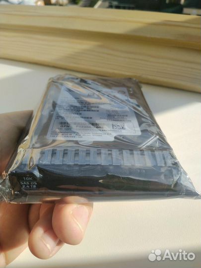 Жёсткий диск HPE 876939-002 2.4Tb 2.5