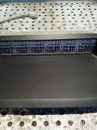 Стоп сигнал дополнительный Nissan Almera