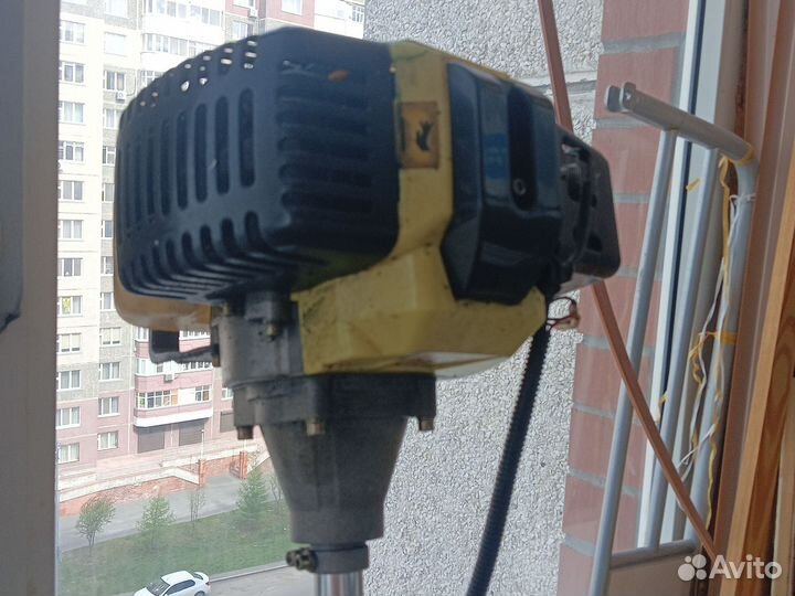 Коса бензиновая (тример)