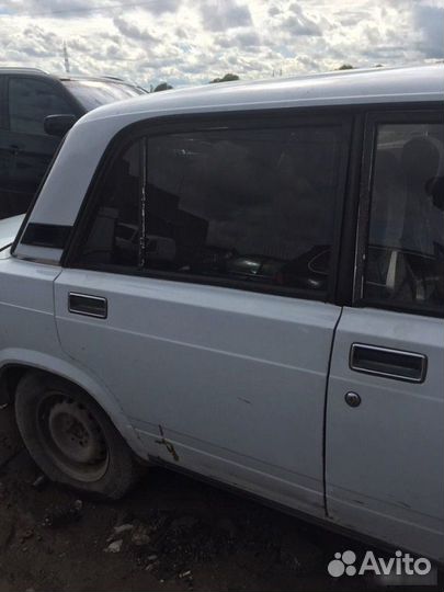 Двери задние Лада 2107