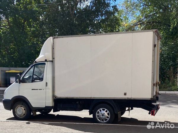 Водитель с личной Газелью